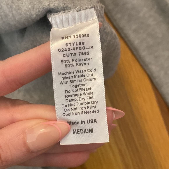 Project Social T Women’s Gray ‘Los Angeles’ Sweatshirt Size M - Picture 4 of 5